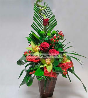 Цветы в вазе