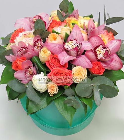 Коробка роз и орхидей - доставка цветов Валенсе
