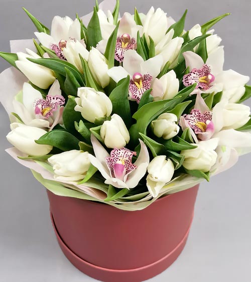 Тюльпаны c орхидеями - доставка цветов Валенсе