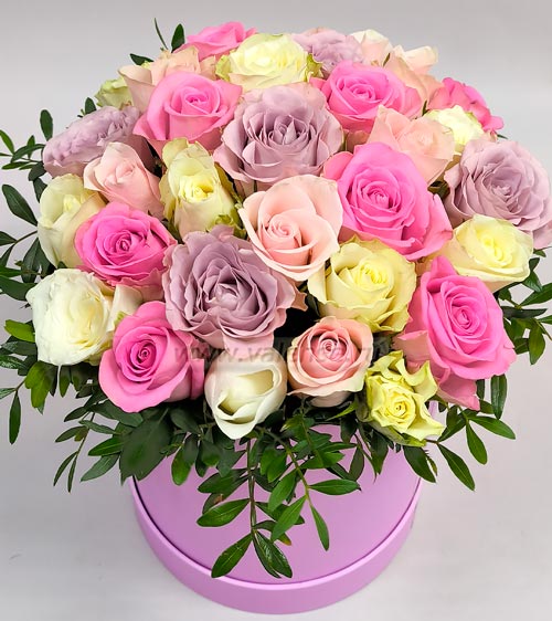 Коробочка 29 роз - доставка цветов Валенсе