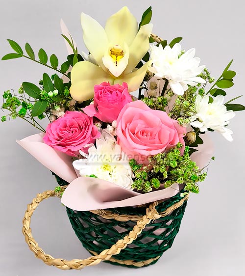 Сумочка орхидея и розы - доставка цветов Валенсе