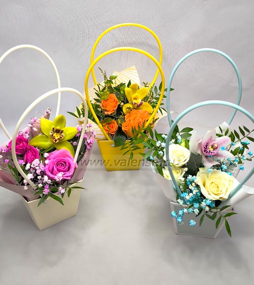 Сумочка с цветами - доставка цветов Валенсе