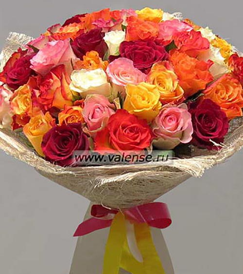 31 Роза микс - доставка цветов Валенсе
