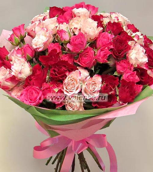 25 кустовых роз микс - доставка цветов Валенсе