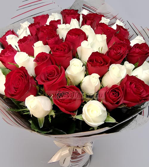 51 Роза микс - доставка цветов Валенсе